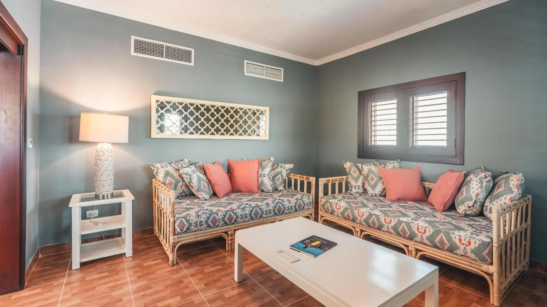 Seaside Bliss With Pool And Spectacular View Villa Las Minas
