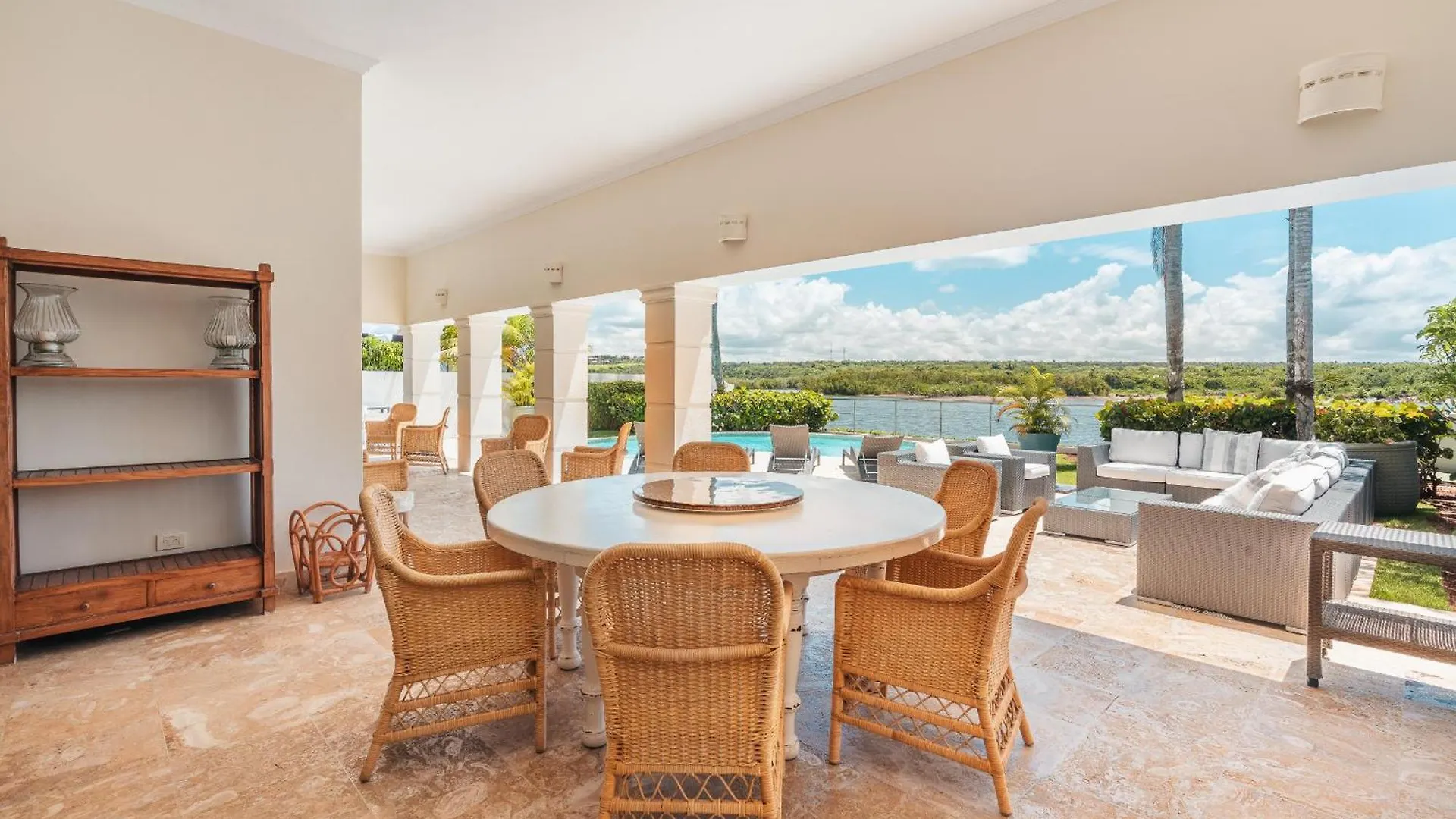 Seaside Bliss With Pool And Spectacular View Villa Las Minas