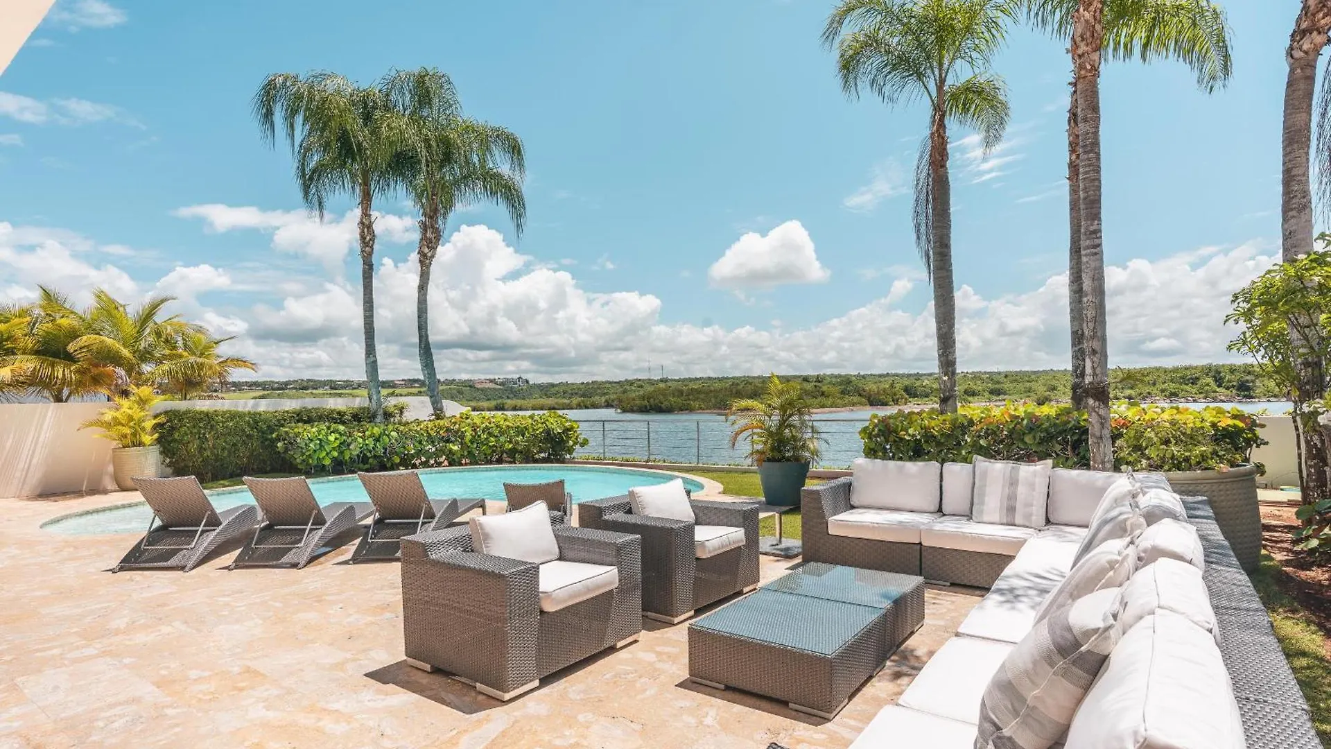 Seaside Bliss With Pool And Spectacular View Villa Las Minas